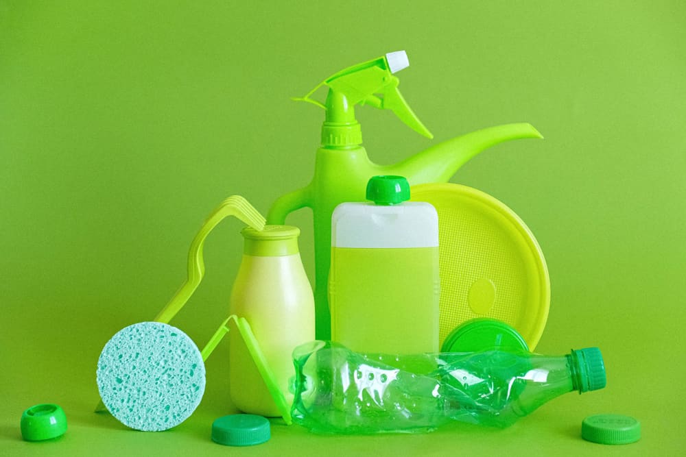 Detersivi, spray e articoli casalinghi per la pulizia della casa